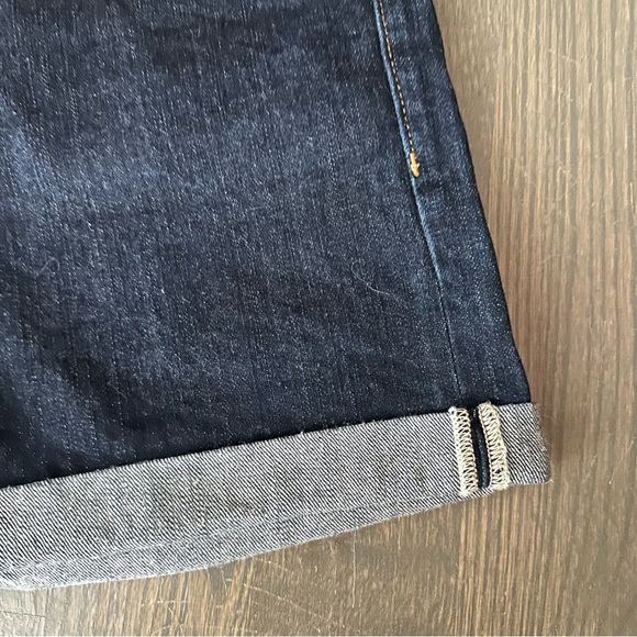 GAP Roll-Cuff Real Straight Denim Shorts - Picture 4 of 6
